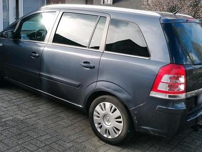 Brugt Opel Zafira 140 HK (102 kW) 2009 Grå MPV