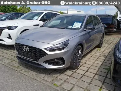 Gebraucht Hyundai i30 Advantage 101 PS (74 kW) 2025 Silber Limousine