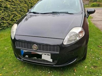 Brugt Fiat Grande Punto 77 HK (56 kW) 2009 Sort Hatchback