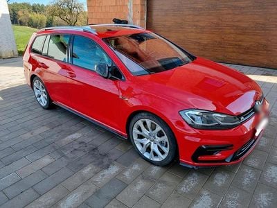 Second-hand VW Golf VII R 300 CP (220 kW) 2019 Roșu Break
