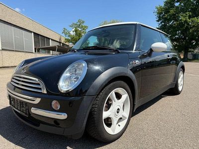 Schwarz Gebraucht 2004 Mini Cooper Kleinwagen | 1.800 € (Teuer)