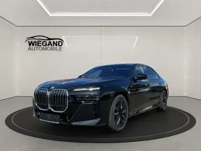 Gebraucht BMW 740 M Sport 286 PS (210 kW) 2024 Schwarz Limousine