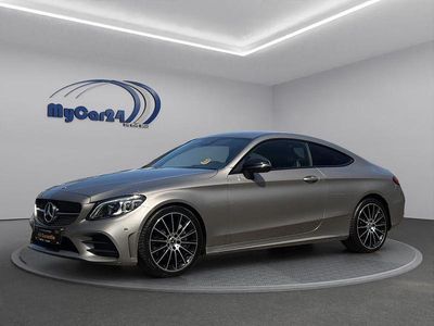 Usata Mercedes C300 AMG 258 CV (189 kW) 2019 Argento Coupé