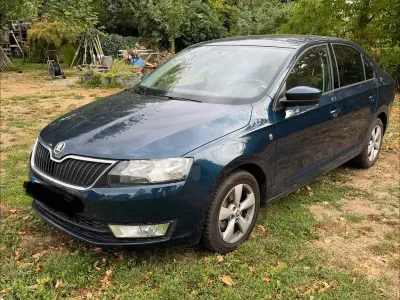 Gebraucht Skoda Rapid Elegance 105 PS (77 kW) 2013 Blau Kleinwagen