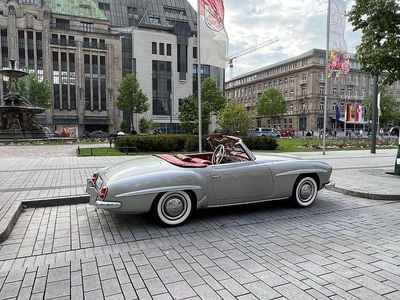 Usata Mercedes 190 106 CV (77 kW) 1958 Argento Berlina