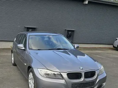 Gebraucht BMW 318 143 PS (105 kW) 2011 Kombi