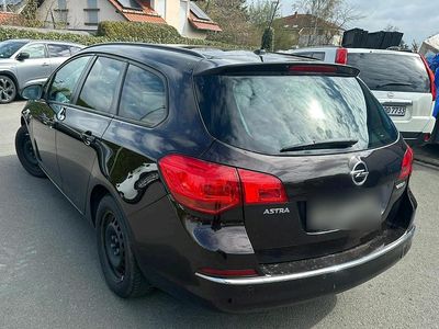 Gebraucht Opel Astra 120 PS (88 kW) 2015 Braun Kombi