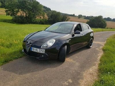 Gebraucht Alfa Romeo Giulietta Super 120 PS (88 kW) 2012 Schwarz Kleinwagen
