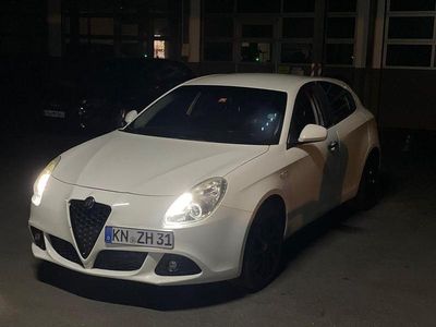 Gebraucht Alfa Romeo Giulietta 105 PS (77 kW) 2012 Weiß Kleinwagen