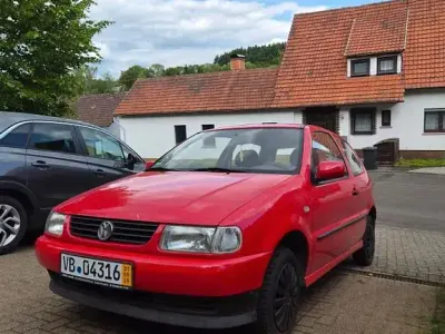 Gebraucht VW Polo Basis 50 PS (36 kW) 1998 Rot Kleinwagen