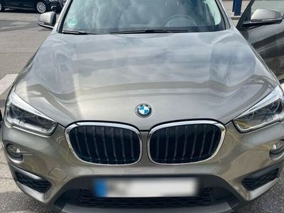 gebraucht BMW X1 sDrive18i - Scheckheft & 8-fach Bereifung