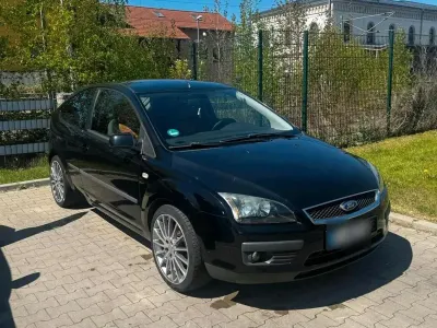 Gebraucht Ford Focus 116 PS (85 kW) 2005 Schwarz Coupé