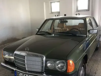 Gebraucht Mercedes 200 60 PS (44 kW) 1982 Grün Limousine