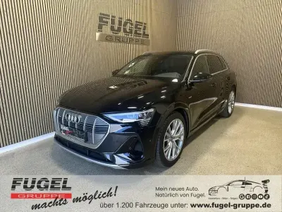 Gebraucht Audi e-tron S-Line 300 kW (408 PS) 2022 Mythosschwarz metallic SUV