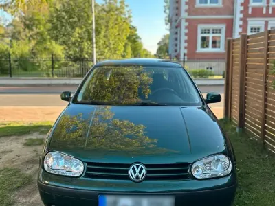 Gebraucht VW Golf IV 75 PS (55 kW) 1998 Grün Kleinwagen