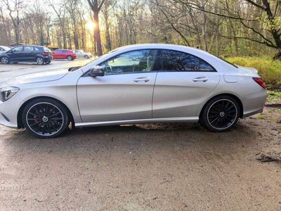 gebraucht Mercedes CLA200 Shooting Brake d 4Matic 7G-DCT