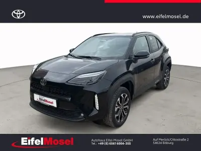 Neu Toyota Yaris Cross 131 PS (96 kW) 2026 Schwarz SUV