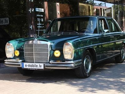 Gebraucht Mercedes 280 SE 160 PS (117 kW) 1972 Grün Limousine