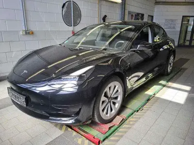 Usado Tesla Model 3 RWD 239 kW (325 CV) 2022 Negro Berlina