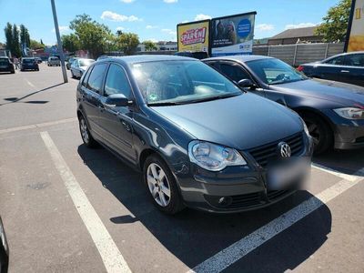VW Polo