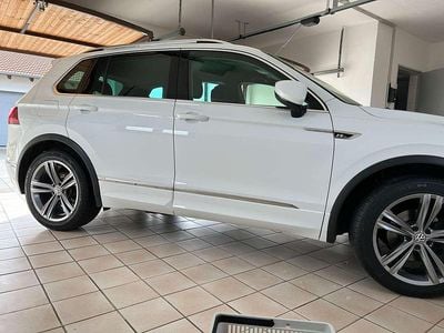 Second-hand VW Tiguan R-line 150 CP (110 kW) 2018 Alb SUV