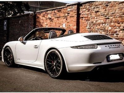 Porsche 911 Carrera GTS