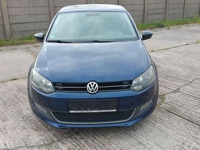 Gebraucht VW Polo 75 PS (55 kW) 2012 Blau Kleinwagen