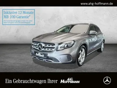 Usata Mercedes GLA200 Urban 155 CV (114 kW) 2019 Grigio SUV