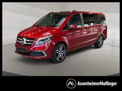 Gebraucht Mercedes V300 Avantgarde 237 PS (174 kW) 2023 Rot Van / Kleinbus