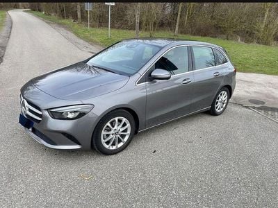 Mercedes B180