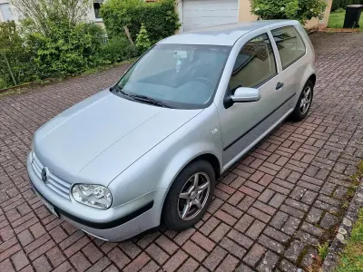 Gebraucht VW Golf IV 75 PS (55 kW) 2003 Silber Kleinwagen