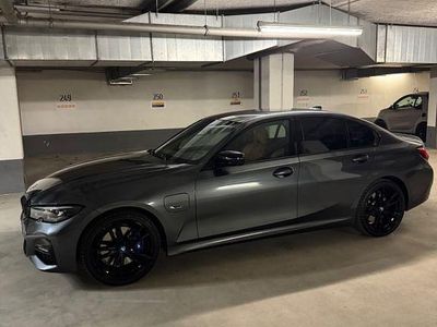 Gebraucht BMW 320e M Sport 204 PS (150 kW) 2021 Grau Limousine