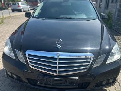 Mercedes E200