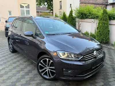 Gebraucht VW Golf VII LOUNGE 116 PS (85 kW) 2015 Andere farben Limousine