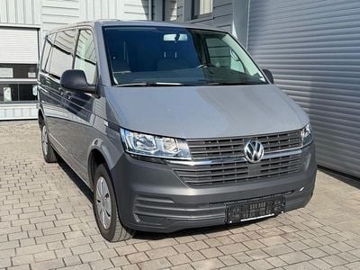 Gebraucht VW Transporter 150 PS (110 kW) 2021 Grau Van
