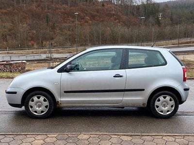 Gebraucht VW Polo 50 PS (36 kW) 2004 Grau Kleinwagen