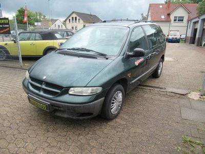 Gebraucht Chrysler Voyager 133 PS (97 kW) 2000 Grün Van / Kleinbus