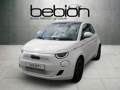 Gebraucht Fiat 500e La Prima 86 kW (117 PS) 2023 Colore esterno arktis weiss Kleinwagen