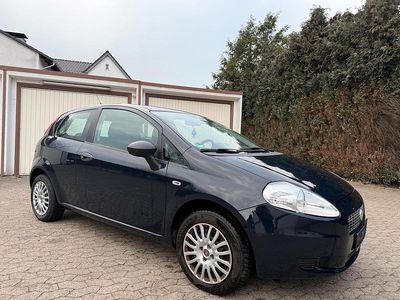 Gebraucht Fiat Punto Active 65 PS (47 kW) 2009 Blau Kleinwagen