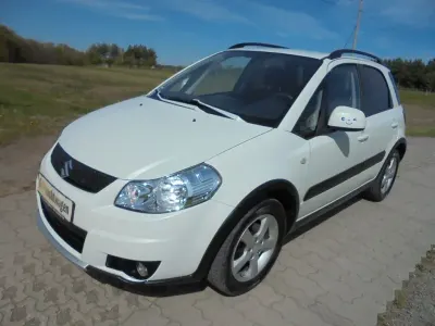 Used Suzuki SX4 Comfort 107 HP (78 kW) 2007 White Sedan