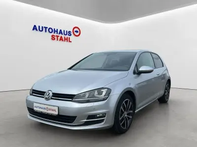 Gebraucht VW Golf VII Highline 150 PS (110 kW) 2015 Reflexsilber metallic Limousine