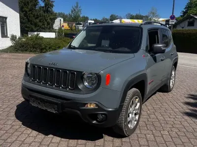 Gebraucht Jeep Renegade Trailhawk 170 PS (125 kW) 2015 Grau SUV