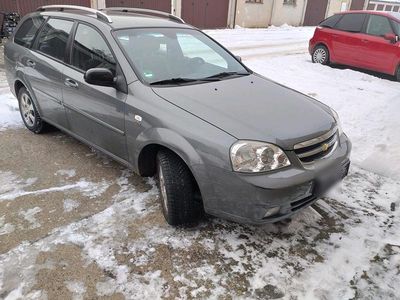 Grau Gebraucht 2010 Chevrolet Nubira Kombi | 2.999 €