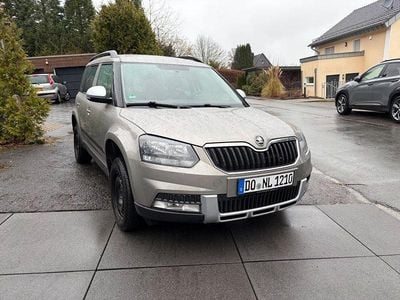 Gebraucht Skoda Yeti Cool Edition 110 PS (80 kW) 2015 Braun SUV