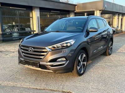 Gebraucht Hyundai Tucson Premium 177 PS (130 kW) 2016 Grau SUV