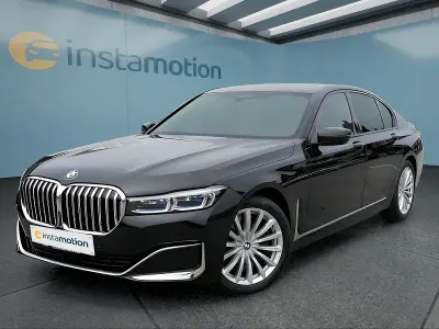 Gebraucht BMW 750 530 PS (389 kW) 2022 Schwarz Limousine