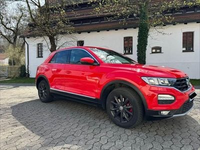 Second-hand VW T-Roc 150 CP (110 kW) 2019 Roșu SUV