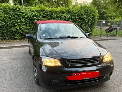 Gebraucht Opel Astra 103 PS (75 kW) 2004 Schwarz Cabrio