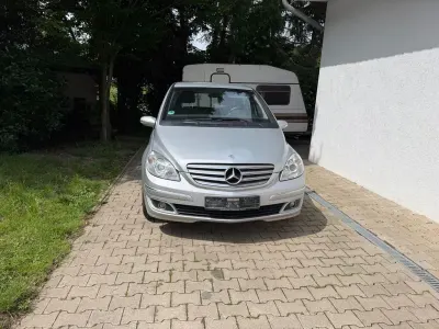 Gebraucht Mercedes B170 116 PS (85 kW) 2005 Silber Van / Kleinbus