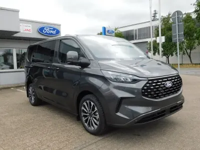 Neu Ford Tourneo Custom Titanium X 170 PS (125 kW) 2026 Grau Van